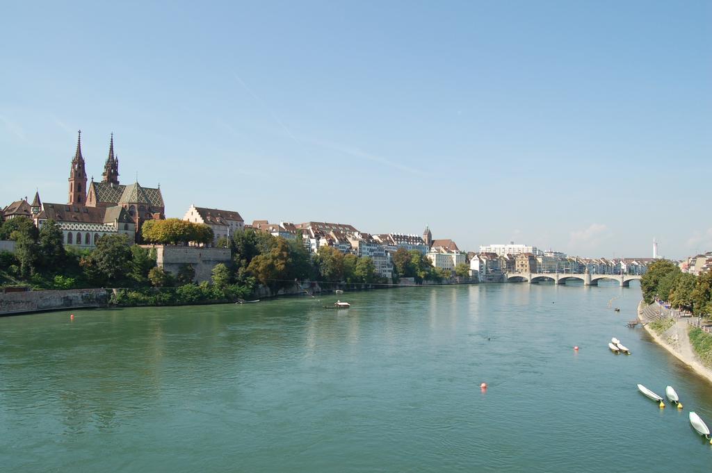 Rent A Home Landskronstrasse - Self Check-In Basel Dış mekan fotoğraf